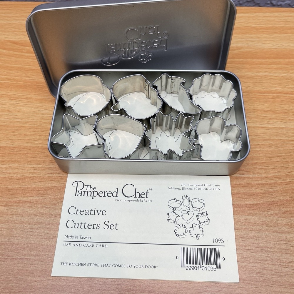 Vintage Pampered Chef Creative Cutters Set 1095 Mini Cookie Tin 8pc Discontinued